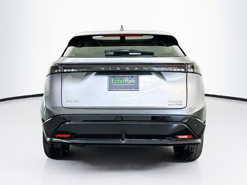 Used 2024 Nissan Ariya AWD image 7
