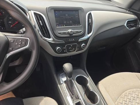 Used 2024 Chevrolet Equinox LS w/ Driver Confidence II Package FWD image 12