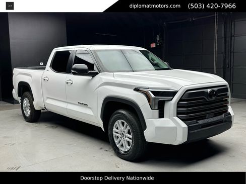 Used 2024 Toyota Tundra SR5 image 8