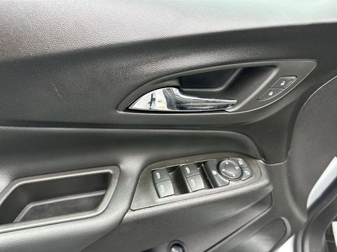 Used 2024 Chevrolet Equinox LT image 22