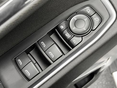 Used 2024 Chevrolet Silverado 2500 High Country image 26