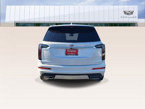 Used 2025 Cadillac XT6 Sport w/ Technology Package image 7