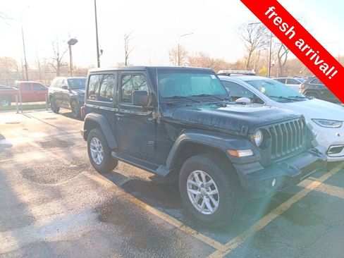 Used 2023 Jeep Wrangler Sport S image 2