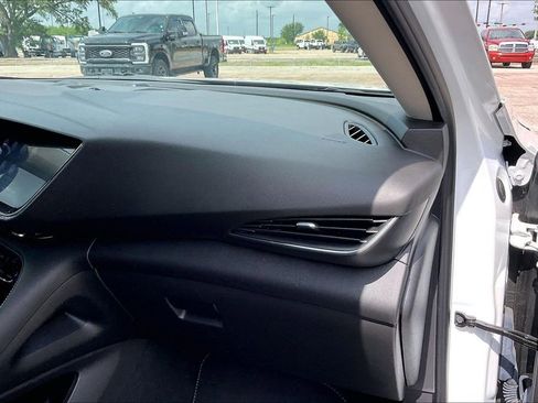 Used 2023 Buick Envision Preferred FWD image 23