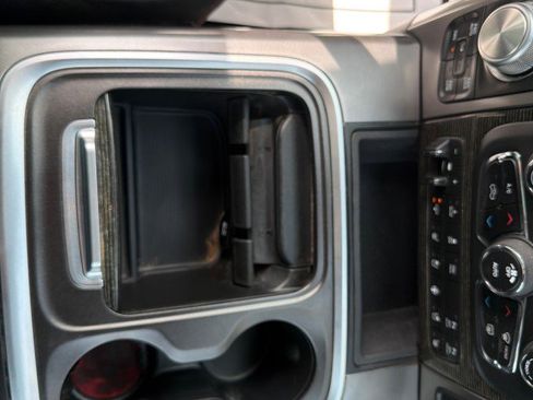 Used 2018 RAM 1500 Limited image 33