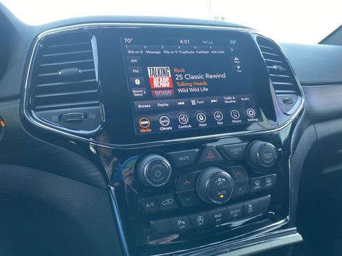 Certified 2020 Jeep Grand Cherokee Altitude image 10