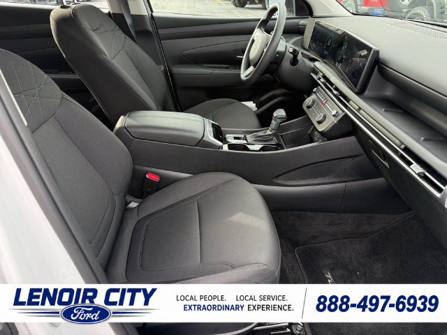 Used 2026 Hyundai Tucson SE FWD image 12