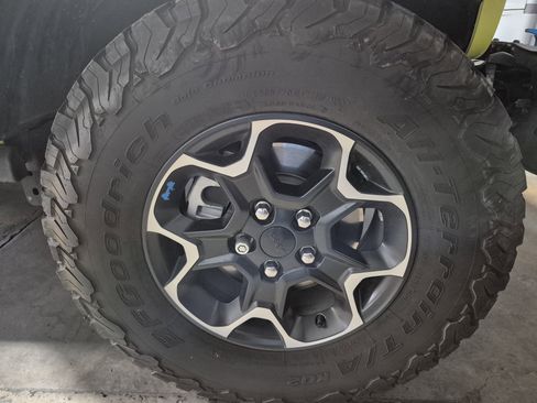 Used 2023 Jeep Wrangler Unlimited Rubicon 4xe w/ Steel Bumper Group image 6