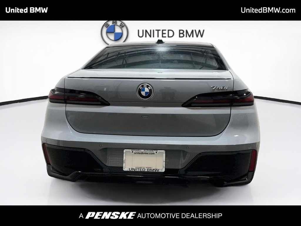 Certified 2026 BMW 740i RWD image 6