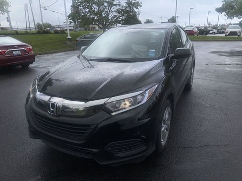Used 2019 Honda HR-V LX image 11