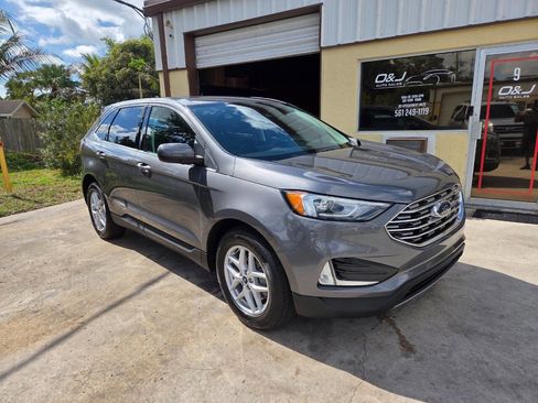 Used 2021 Ford Edge SEL w/ Convenience Package image 2