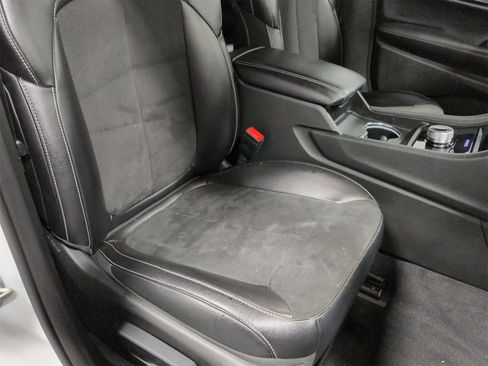 Certified 2023 Jeep Grand Cherokee Altitude image 21