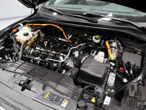 Certified 2025 Ford Escape ST-Line Elite w/ Tech Pack #1 image 17