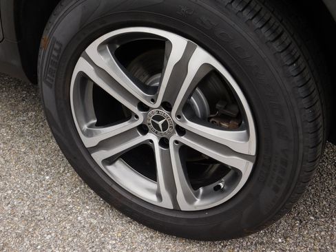 Used 2020 Mercedes-Benz GLC 300 4MATIC image 12