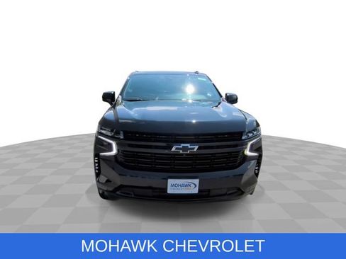 Used 2024 Chevrolet Tahoe RST w/ Luxury Package AWD/4WD image 3