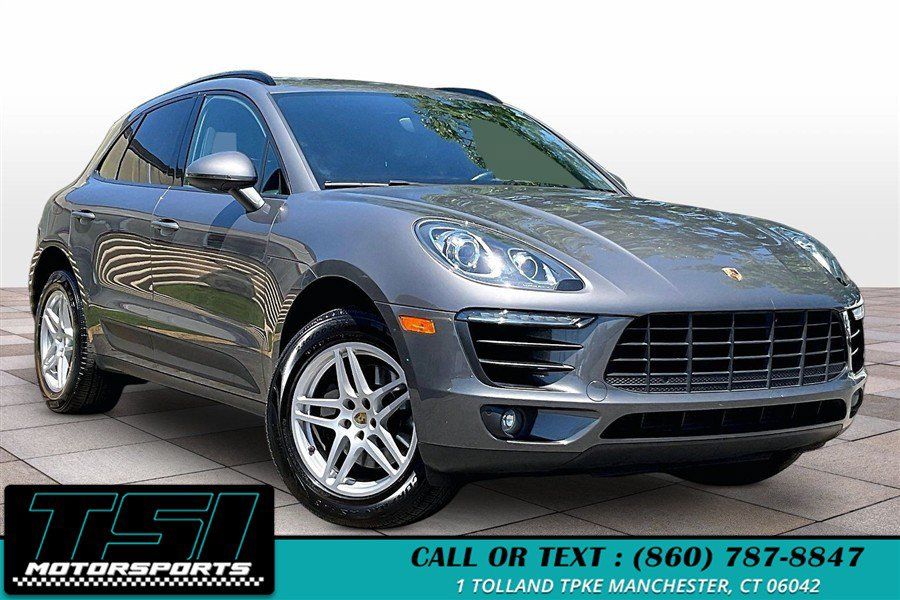 Used 2018 Porsche Macan AWD/4WD image 12