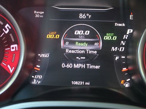 Used 2015 Dodge Challenger SRT w/ Technology Group image 28