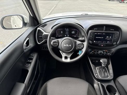 Used 2023 Kia Soul LX w/ Option Group 015 FWD image 12