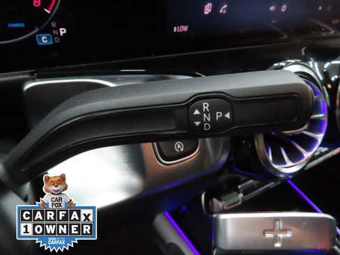 Used 2024 Mercedes-Benz GLB 250 image 15