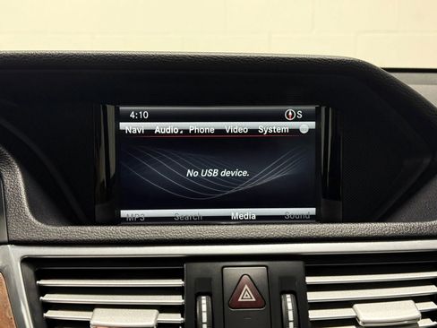 Used 2013 Mercedes-Benz E 350 4MATIC Sedan image 34