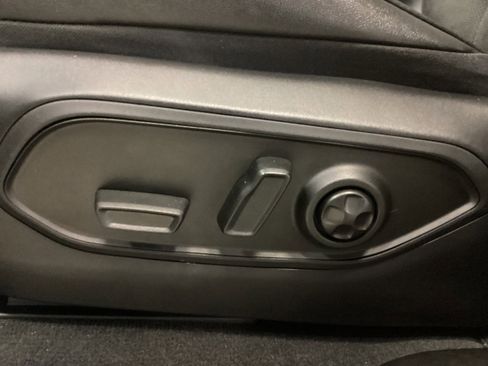 Used 2024 Jeep Grand Cherokee Altitude image 16