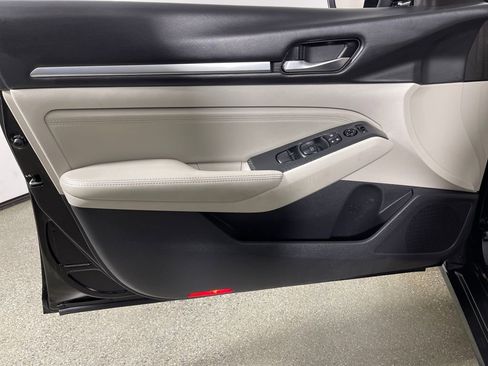 Used 2019 Nissan Altima 2.5 SL image 17