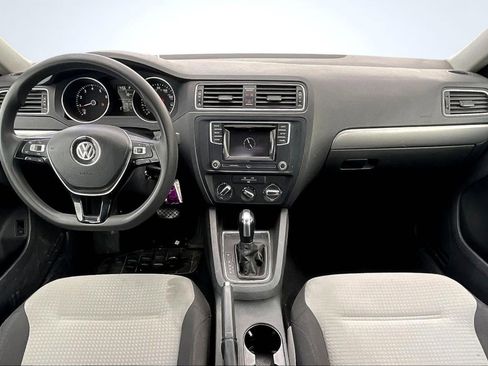 Used 2018 Volkswagen Jetta S image 16