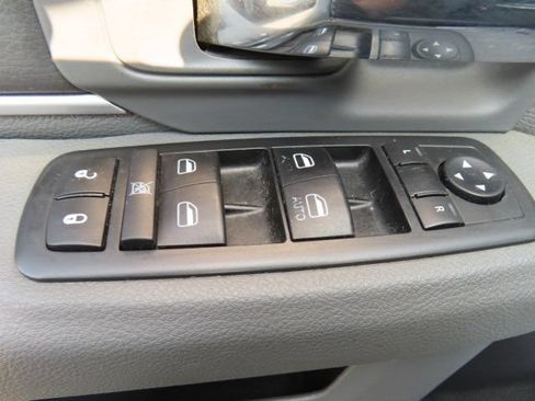 Used 2015 RAM 1500 Big Horn AWD/4WD image 16