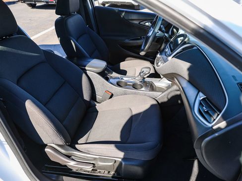 Used 2023 Chevrolet Malibu LT image 6