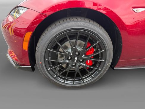 New 2026 MAZDA MX-5 Miata RF Club RWD image 9