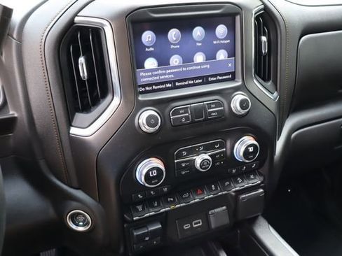 Used 2023 GMC Sierra 2500 AT4 w/ AT4 Premium Plus Package AWD/4WD image 7