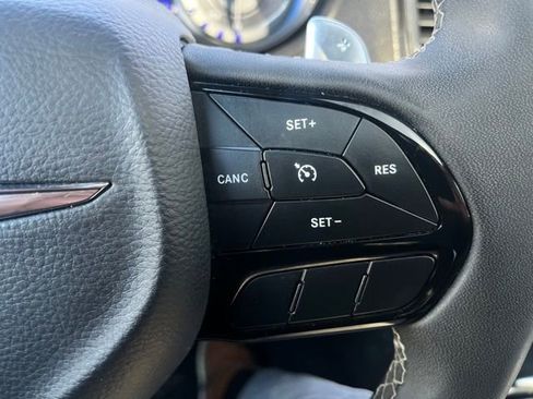 Used 2023 Chrysler 300 S image 30