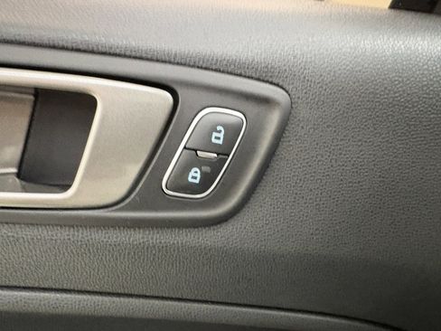 Used 2021 Ford EcoSport SE w/ SE Appearance Package image 26