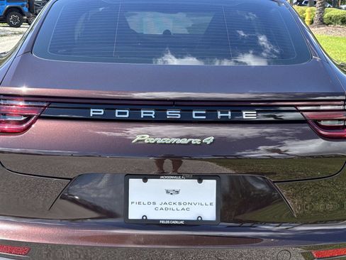 Used 2018 Porsche Panamera 4 AWD/4WD image 10