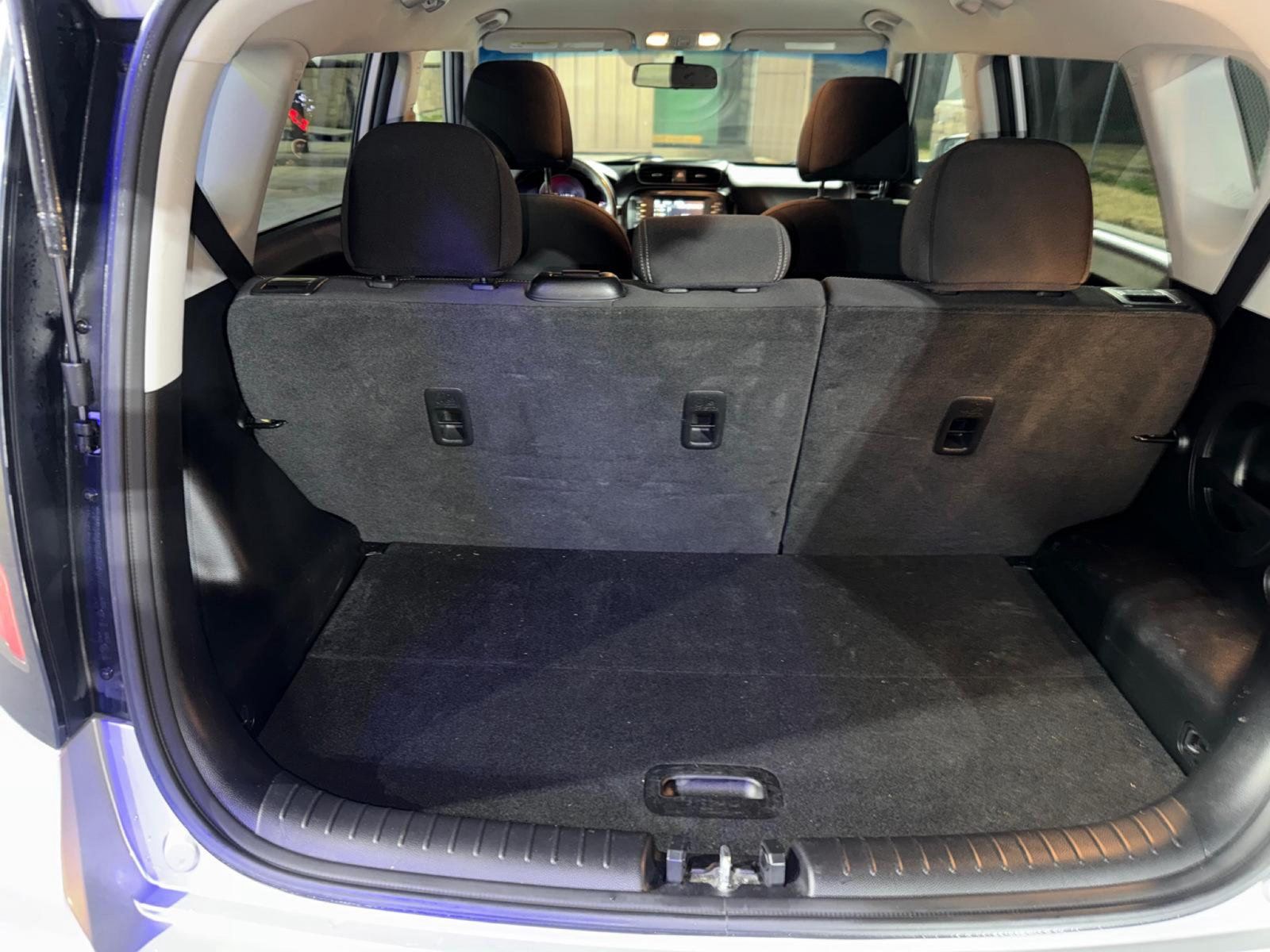 Used 2018 Kia Soul w/ Convenience Package FWD image 3