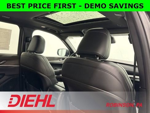New 2026 Jeep Grand Cherokee Altitude AWD/4WD image 13