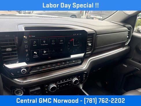 Used 2024 GMC Sierra 1500 SLT w/ SLT Premium Package AWD/4WD image 18