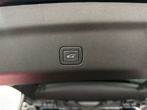 Certified 2024 Chevrolet Tahoe Z71 w/ Luxury Package image 13