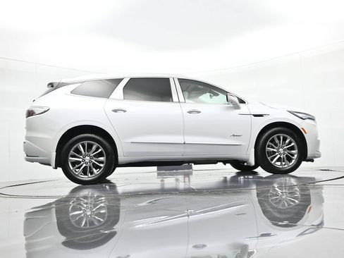 Used 2022 Buick Enclave Avenir w/ Avenir Technology Package AWD/4WD image 25