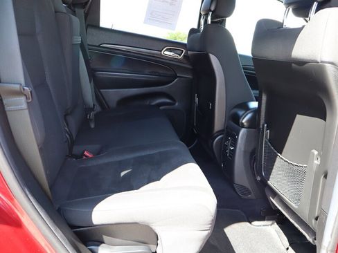 Used 2014 Jeep Grand Cherokee Laredo w/ Quick Order Package 23E AWD/4WD image 12