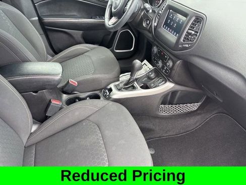 Used 2019 Jeep Compass Sport image 37