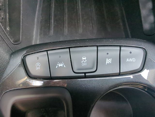 Used 2025 Chevrolet TrailBlazer LT AWD/4WD image 36