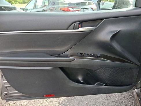 Used 2023 Toyota Camry SE FWD image 12