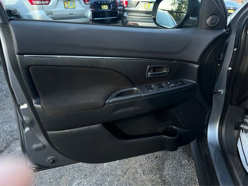 Used 2016 Mitsubishi Outlander Sport ES image 22