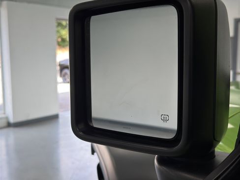 Used 2018 Jeep Wrangler Unlimited Sport S image 13