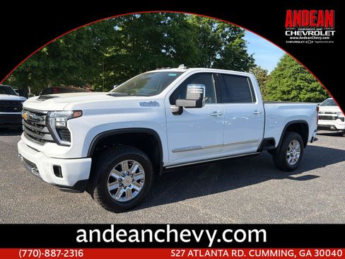 New 2026 Chevrolet Silverado 2500 High Country w/ High Country Premium Package AWD/4WD image 1