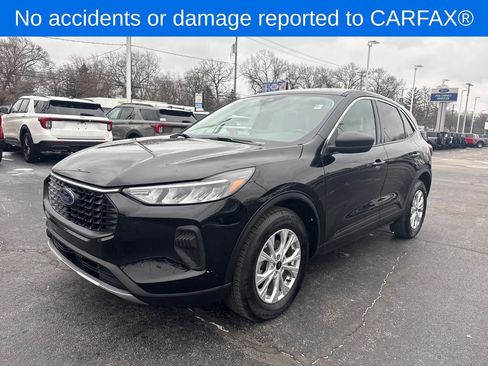 Used 2023 Ford Escape Active image 2