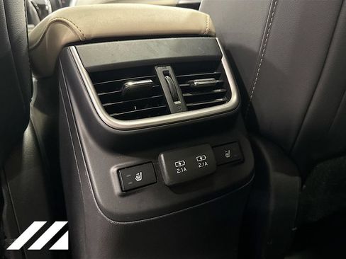 Used 2022 Subaru Outback Limited AWD/4WD image 27