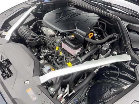 Used 2025 Genesis G70 2.5T image 78