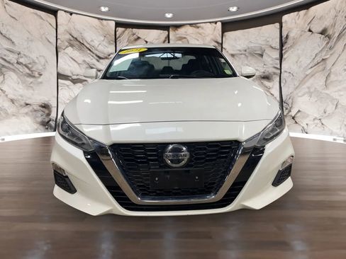 Used 2021 Nissan Altima 2.5 SV w/ SV Premium Package image 13